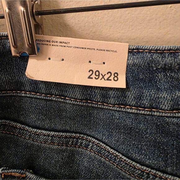 Kancan Womans Size 29x28 Mid Rise Ankle Skinny Raw Hem NWT Maurices - Picture 8 of 13